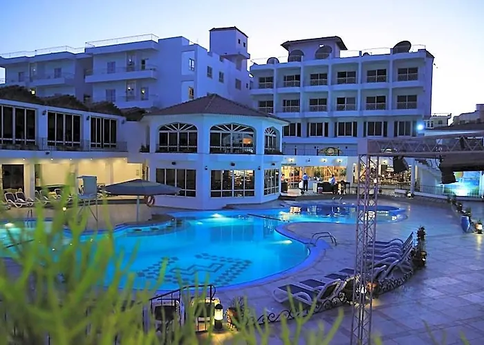 Resort Minamark For Families And Couples Only