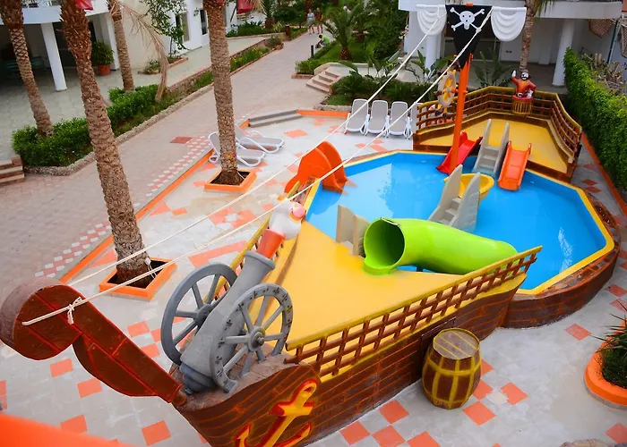 Resort Minamark For Families And Couples Only